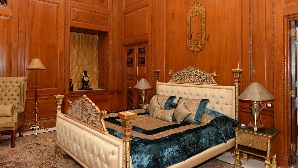 These are the inside pictures of President house