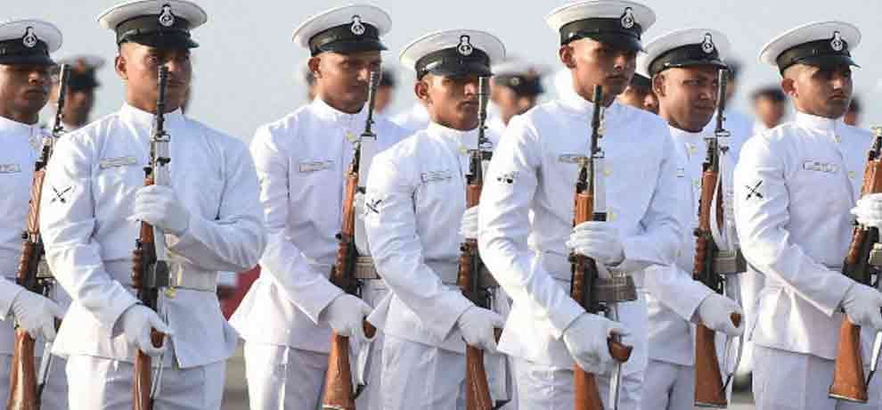 JOB VACANCIES IN INDIAN NAVY FOR GRADUATES BY INTERVIEW 2 LAKH SALARY