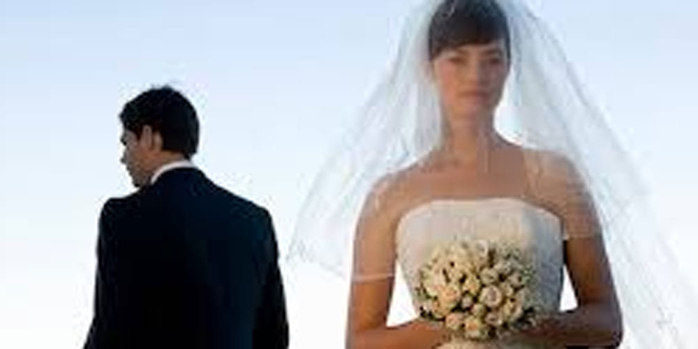 women change religion to marry boyfriend then he refuses to stay with her