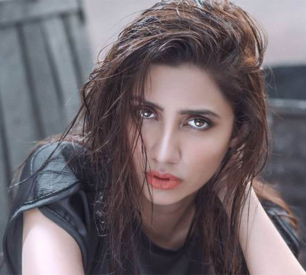 Most Famous Pakistani Actress Like Mahira Khan Veena Malik mawra hocane