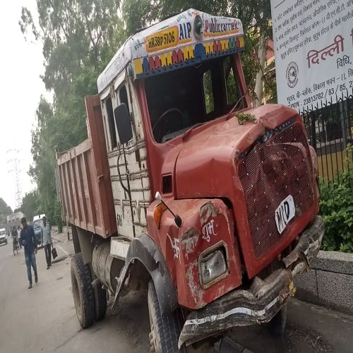 Chief Election Commissioner Nasim Zaidis relatives died in road accident, see photos