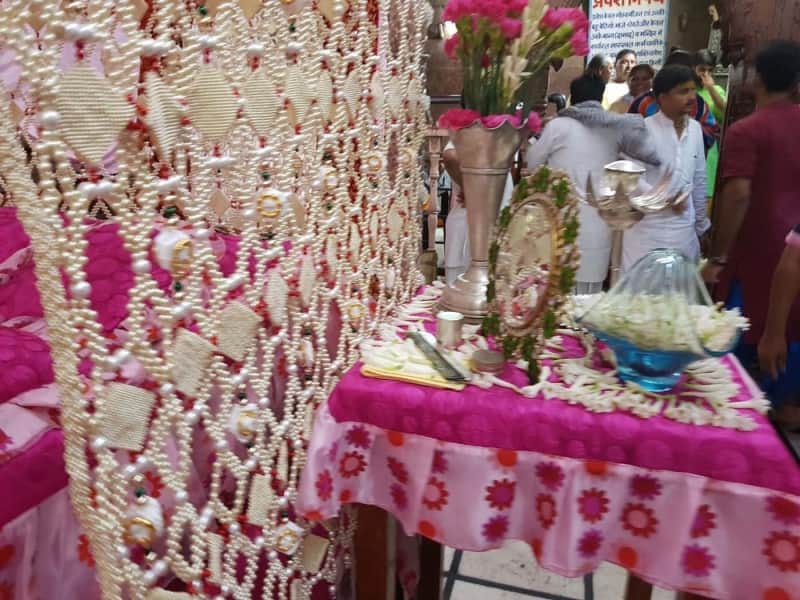 hariyali teej celebration in bankebihari temple vrindavan