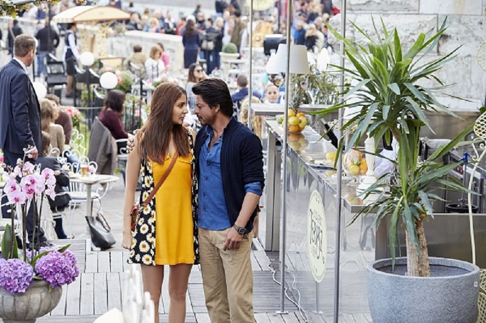 Jab Harry Met Sejal song Hawayein release, seen love chemistry between Anushka Sharma and Shah Rukh 