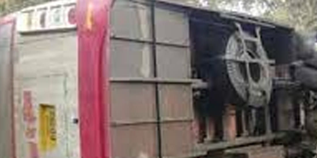 twelve children injured in school bus accident