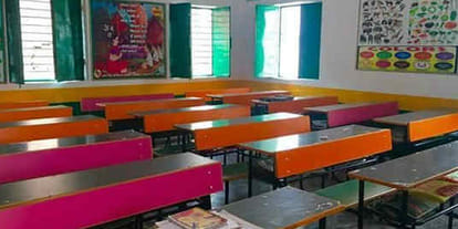 Luxurious building but lack of teacher in the school