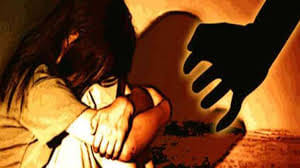 Rape of a four-year-old girl, The accused absconded on the girl's shouting