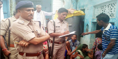 laborer hanging on at hamirpur