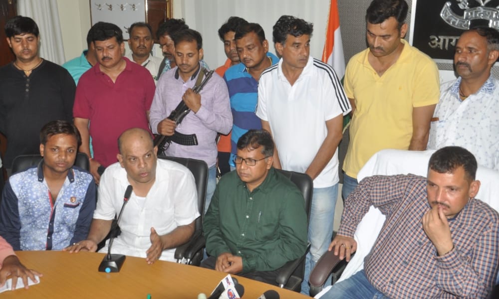 most wanted criminal arrested by up stf