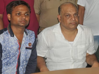 kidnapper shaved the businessman self in agra