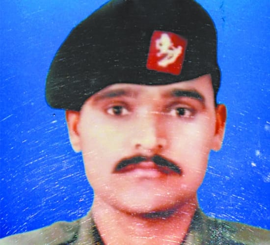  kargil diwas special story of raebareli martyr rajendra yadav