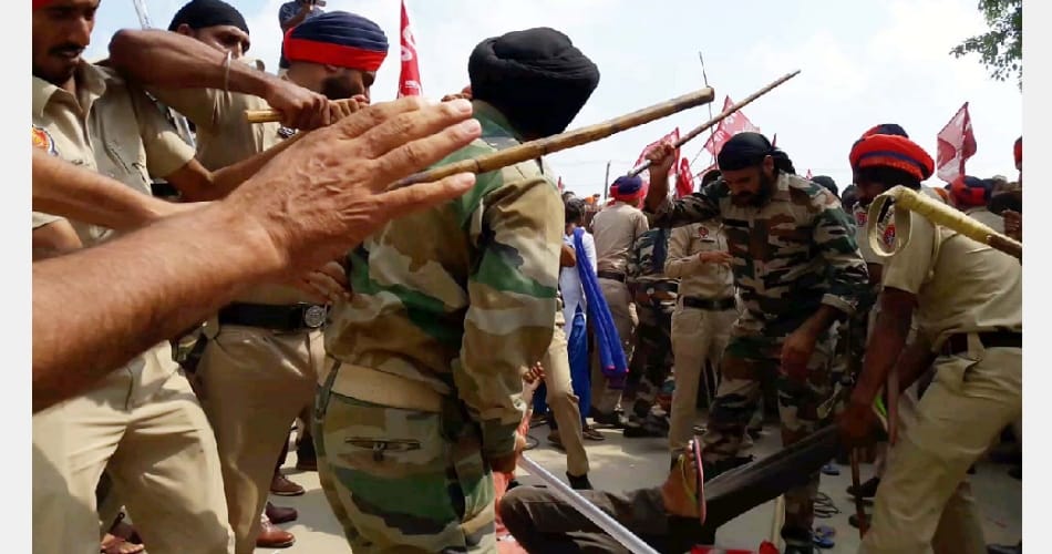 CPI Protest outside District secretariat in Moga