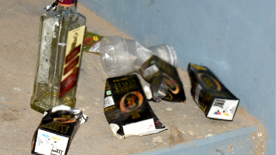 friend shot dead with gun after drink at hardoi