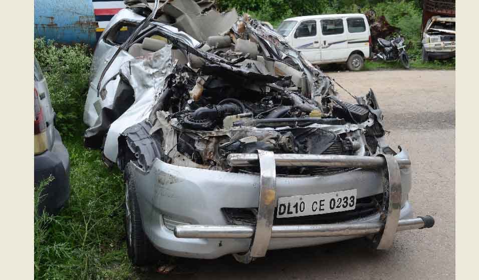 in dumper innova accident that boy is also injured who ws awarded by pm modi in iran