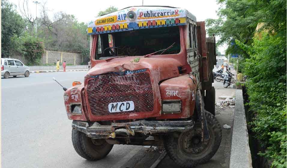 in dumper innova accident that boy is also injured who ws awarded by pm modi in iran