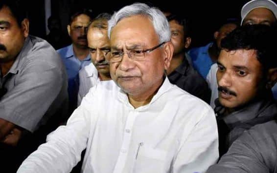 नीतीश कुमार 