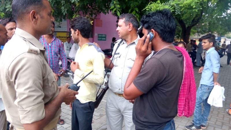 अस्पताल आए पिता-पुत्र पर हमले की कोशिश