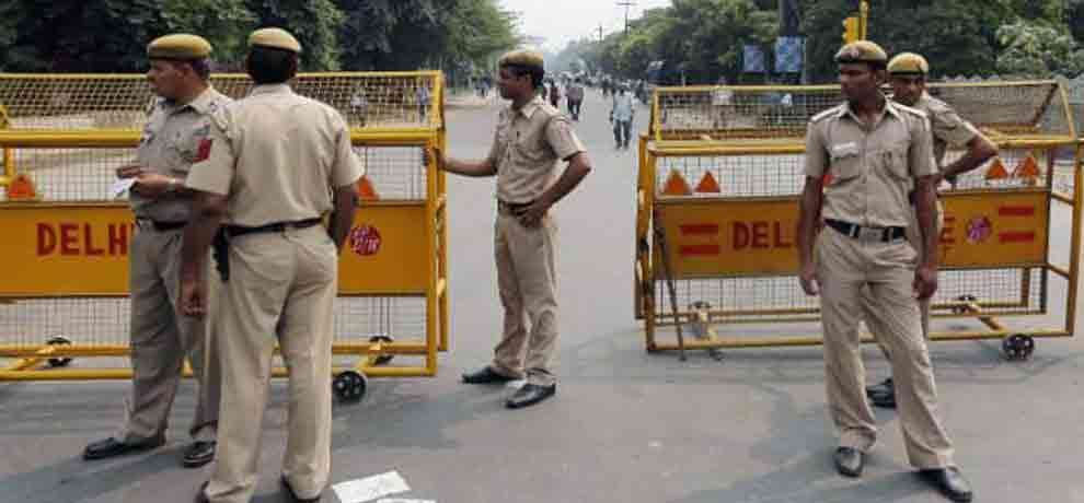 JOB VACANCIES FOR GRADUATES IN DELHI POLICE BY INTERVIEW 50000 SALARY