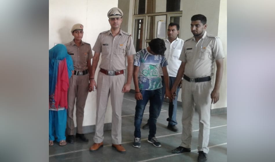 lady was running sex racket from home, 5 including four women arrested