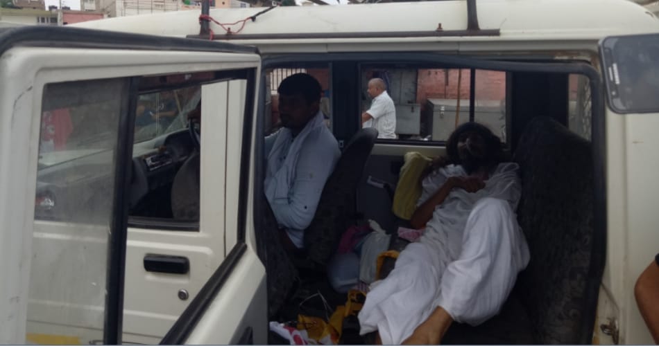 unique way of protest used by saint gopaldas