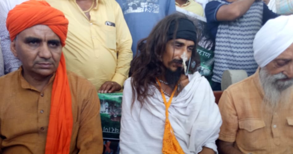 unique way of protest used by saint gopaldas