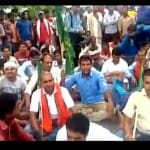 Dispute between DM and RJD workers in Chhapra district of Bihar