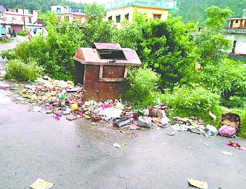Somewhere far removed, nowhere are litter piles