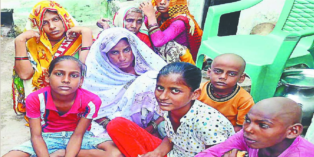 children helpless and hungry after father suicide 