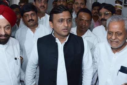 akhilesh yadav in vidhan parishad.