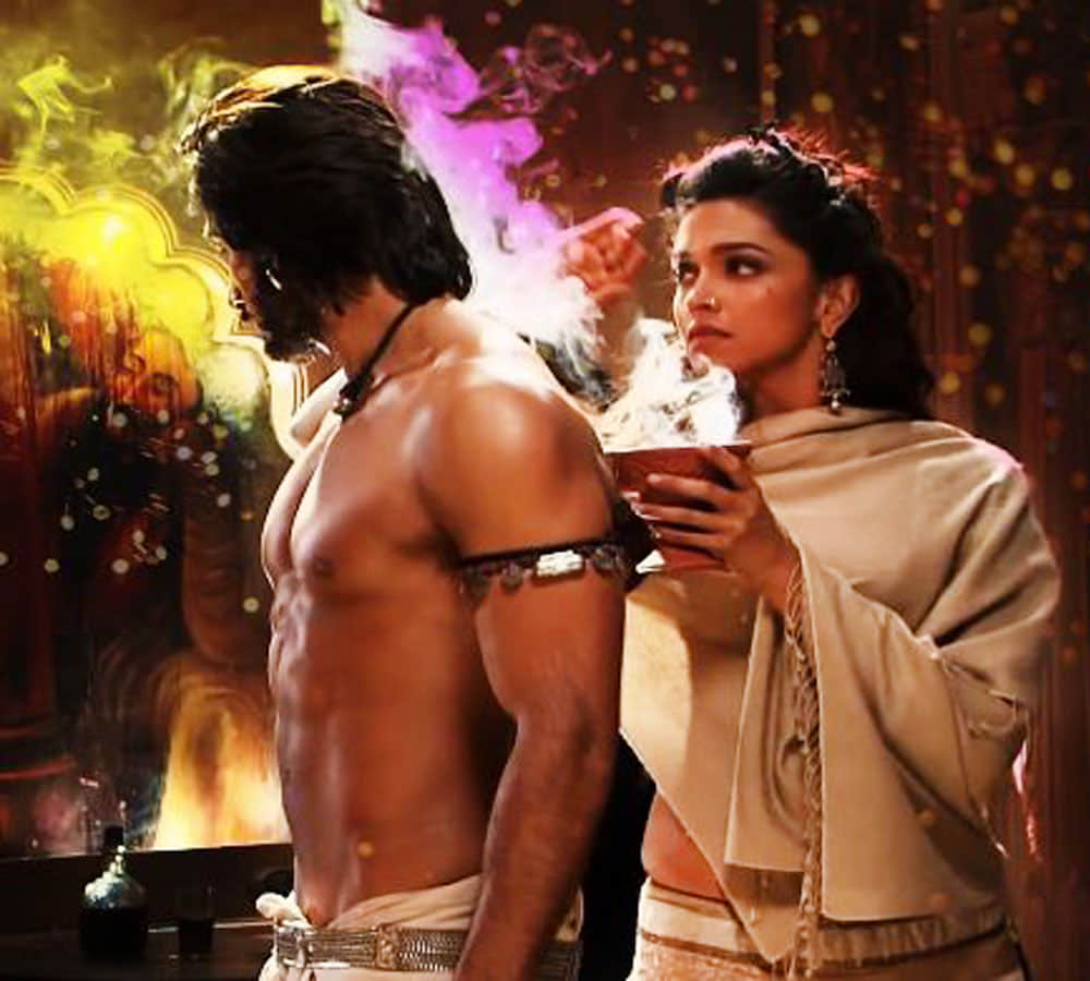 Wedding Anniversary: Ranveer Singh and Deepika Padukone's love story, know the story behind first date