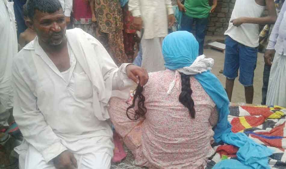 women hair braid cut in gurugram, family is scared