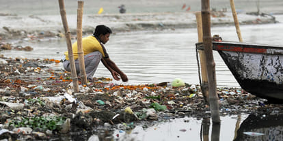 Chief Secretaries will see the Ganga and the tanneries today