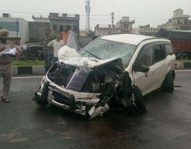 ludhiana speeding car crushed three people