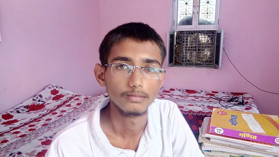 this 15 year old student developed a facebook messenger in built software for students 