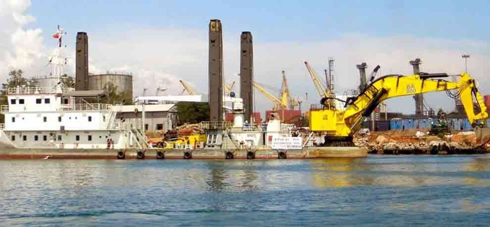 job vacancies for 8th passed in kandla port trust 28000 salary