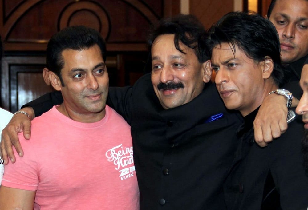 Shah Rukh Khan and Salman Khan play cameos in each other's films for Friendship