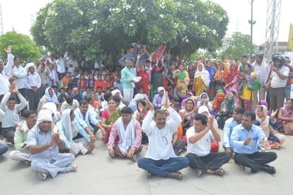 UP government says we will follow supreme court decision on shikshamitra issue.