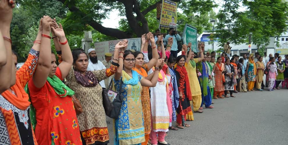 the high court ordered to appoint siksha mitra as an assistant teacher