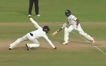 अभिनव मुकुंद 