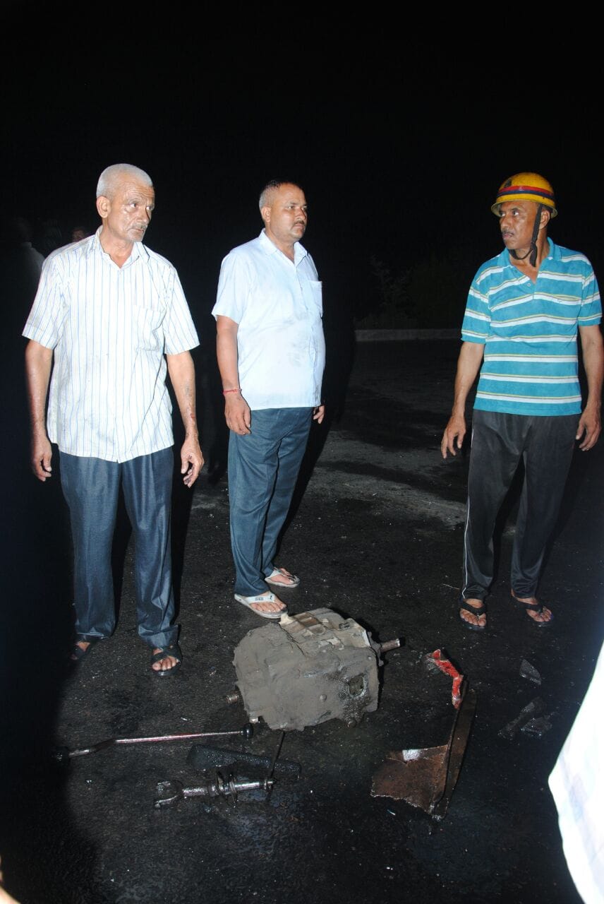 villagers in agra saved many life after accident in runkuta