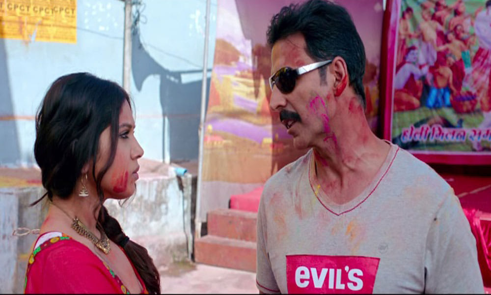 Toilet EK Prem Katha Dialogue Promos Akshay Kumar Bhumi Pednekar Chemistry Sparks