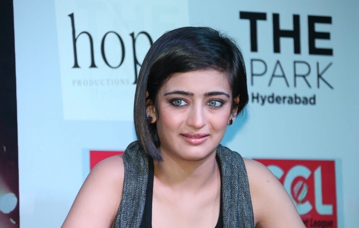 Kamal hassan daughter Akshara Haasan has changed her religion  