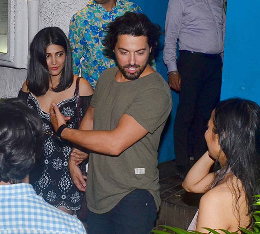 Kamal Haasan Daughter Shruti Haasan Spotted With Boyfriend Michael Corsale
