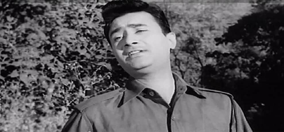 Court banned Dev Anand for wearing black dress in public places