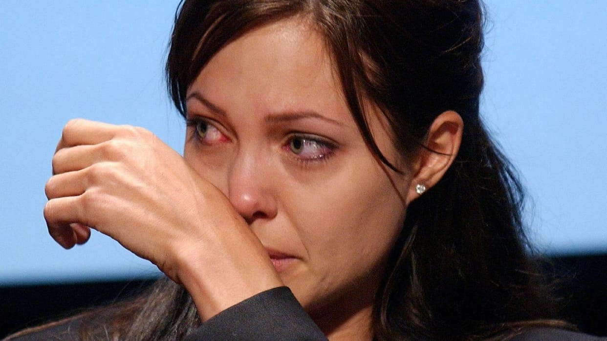 Angelina Jolie cries in the shower after spilt with Brad Pitt