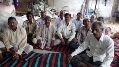 police and provincial armed constabulary deployed in jaupura village of agra