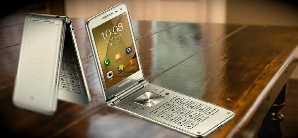 Samsung W2018 flip phone