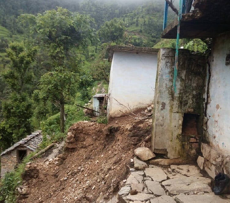  photos of disaster in pidha village uttarakhand 
