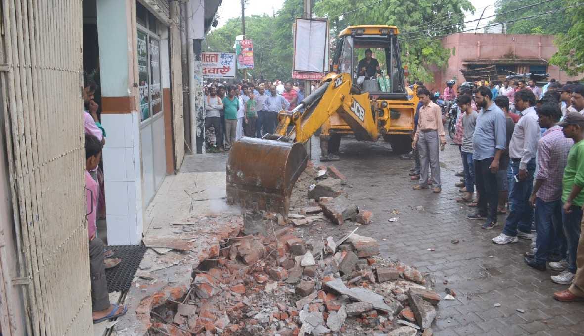 Removed encroachment widened city roads