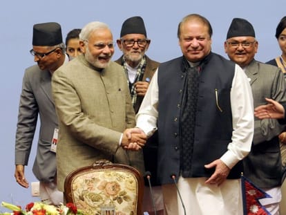 Pakistan's prime minister rebukes military chiefs for failure to combat terrorism