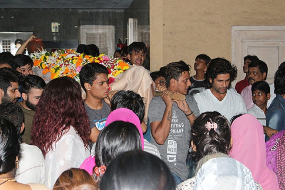 bollywood actor inder kumar funeral photographs